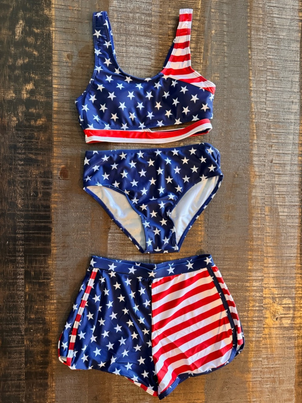 NWOT Girls 3 Piece Bathing Suit and Shorts Set Patriotic Red White & Blue 9-10
